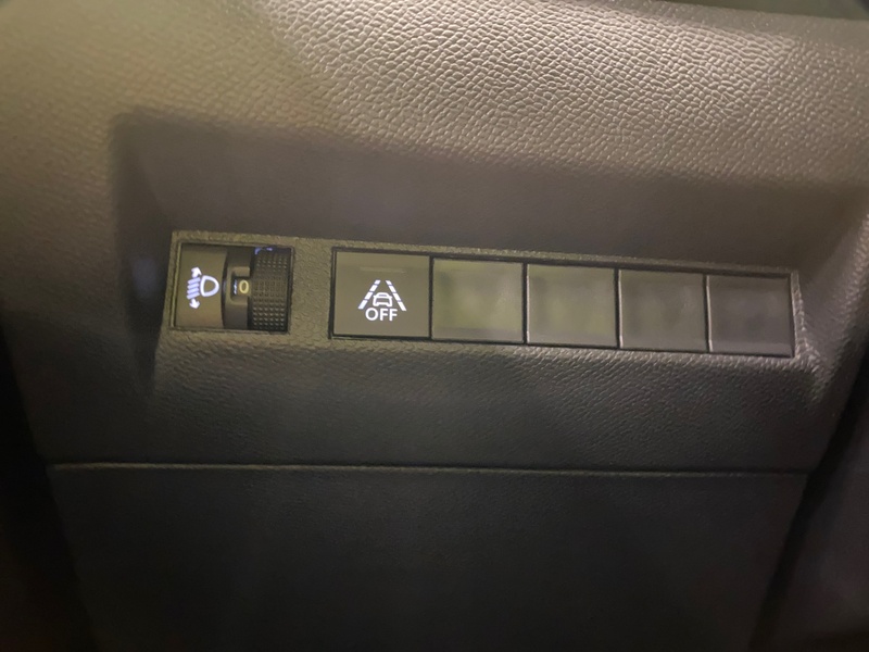 Peugeot e-2008 vaihtoauto