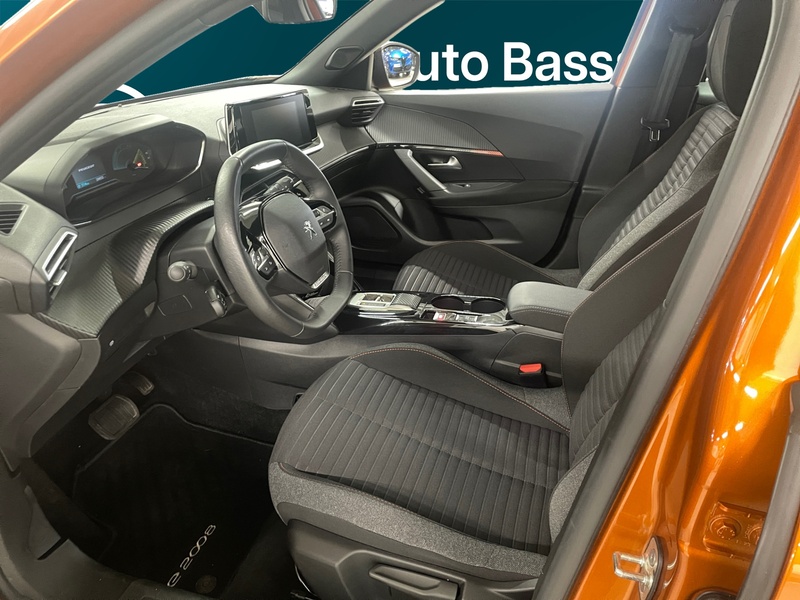 Peugeot e-2008 vaihtoauto