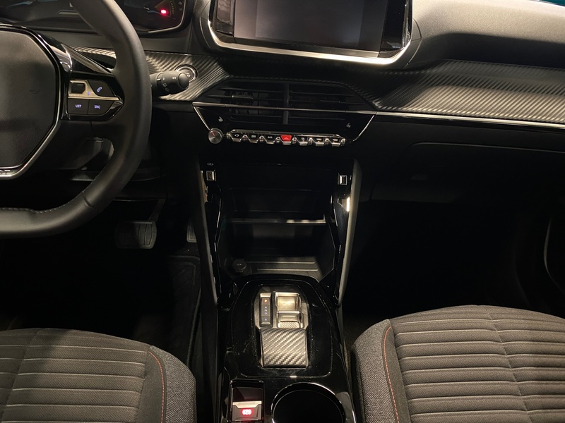 Peugeot e-2008 vaihtoauto