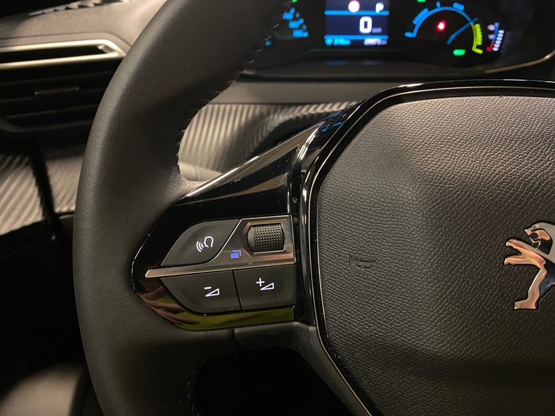 Peugeot e-2008 vaihtoauto