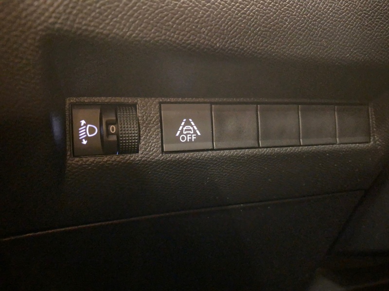 Peugeot e-2008 vaihtoauto