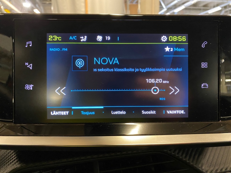 Peugeot e-2008 vaihtoauto