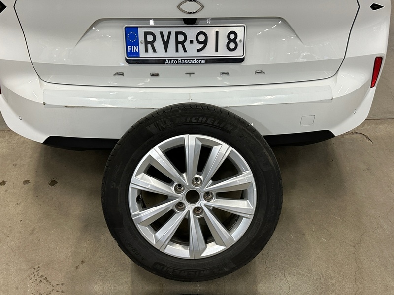 Opel Astra vaihtoauto