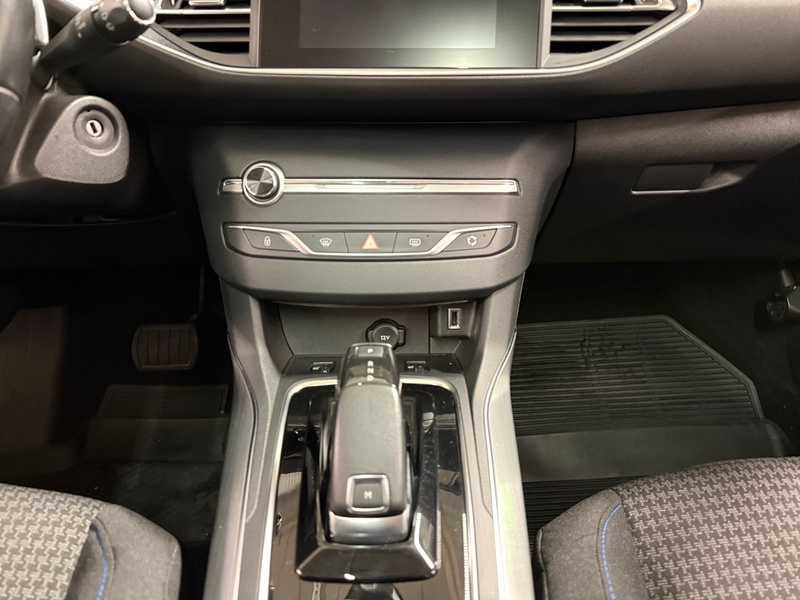 Peugeot 308 vaihtoauto