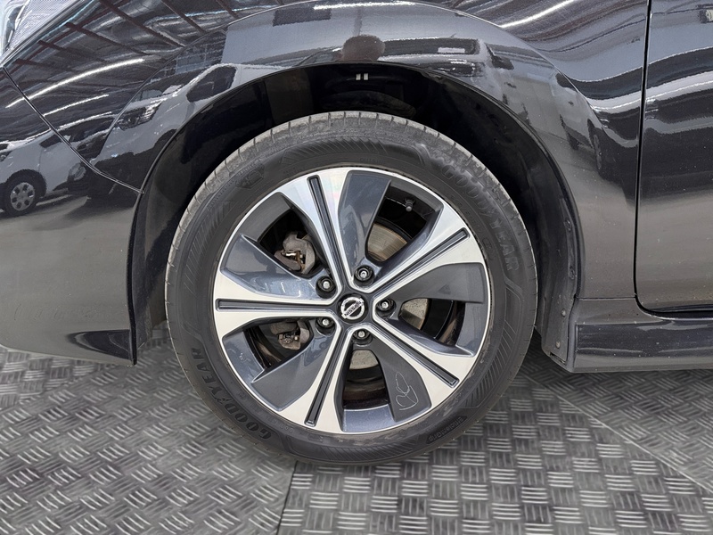 Nissan Leaf vaihtoauto