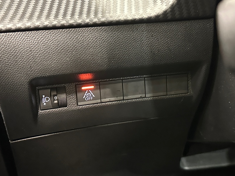 Peugeot 208 vaihtoauto