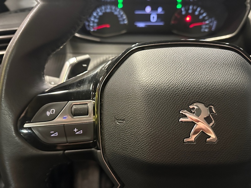 Peugeot 208 vaihtoauto