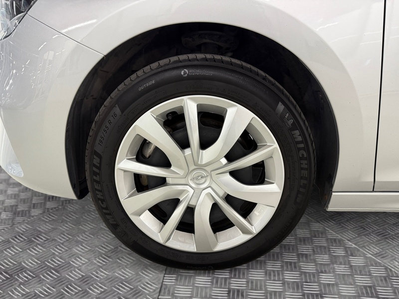 Opel Corsa-e vaihtoauto