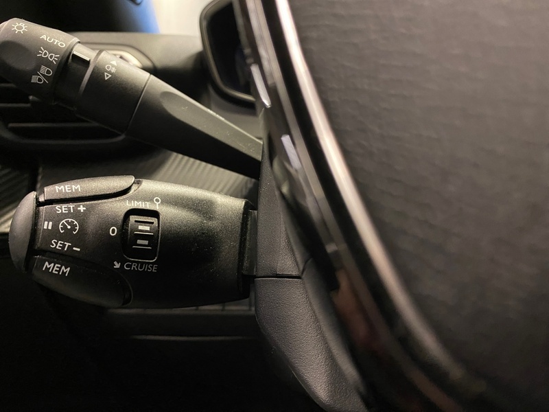 Peugeot e-2008 vaihtoauto