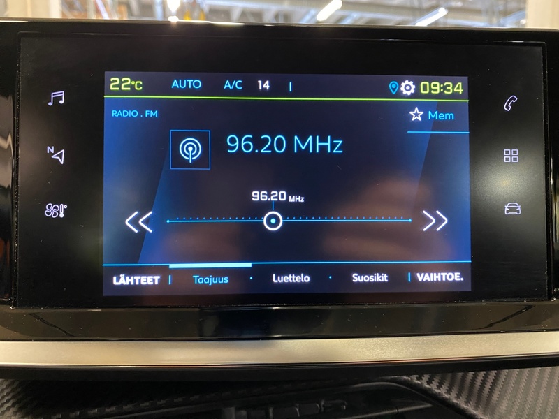 Peugeot e-2008 vaihtoauto