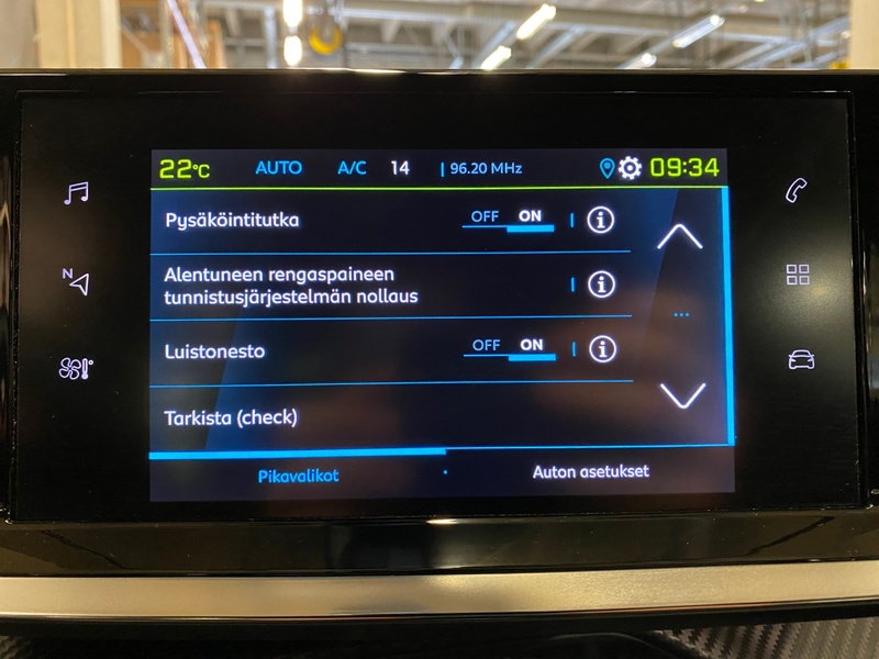 Peugeot e-2008 vaihtoauto