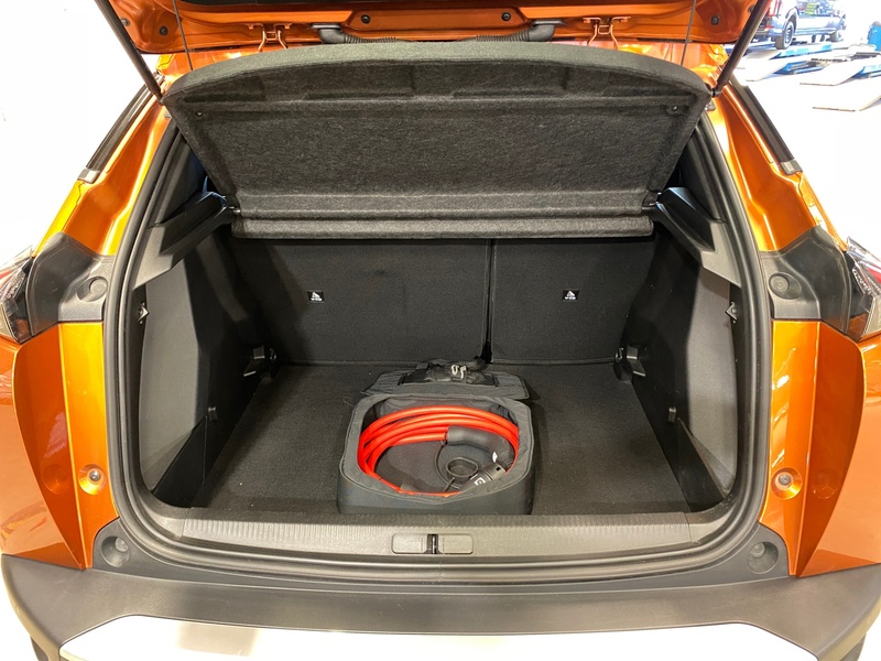 Peugeot e-2008 vaihtoauto