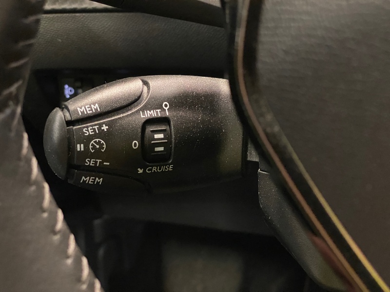 Peugeot e-2008 vaihtoauto