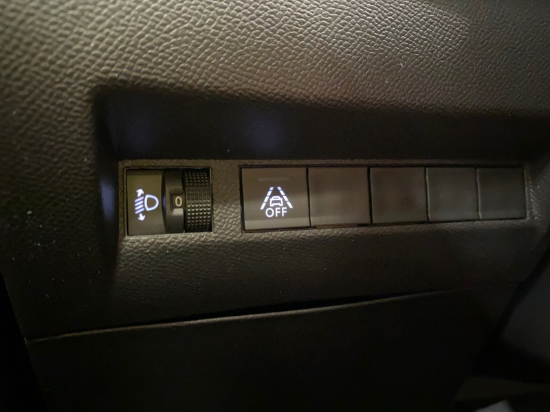 Peugeot e-2008 vaihtoauto