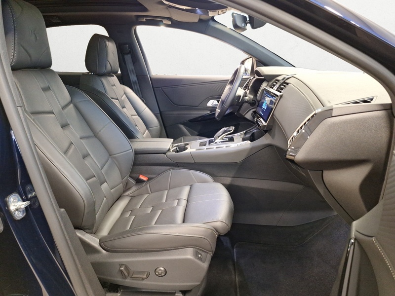 DS 7 vaihtoauto