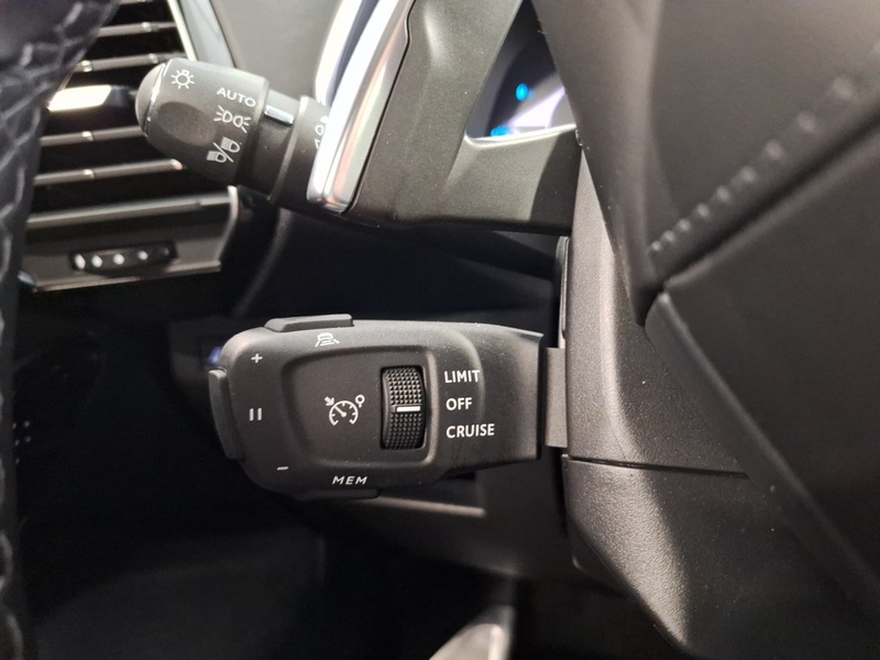 DS 7 vaihtoauto