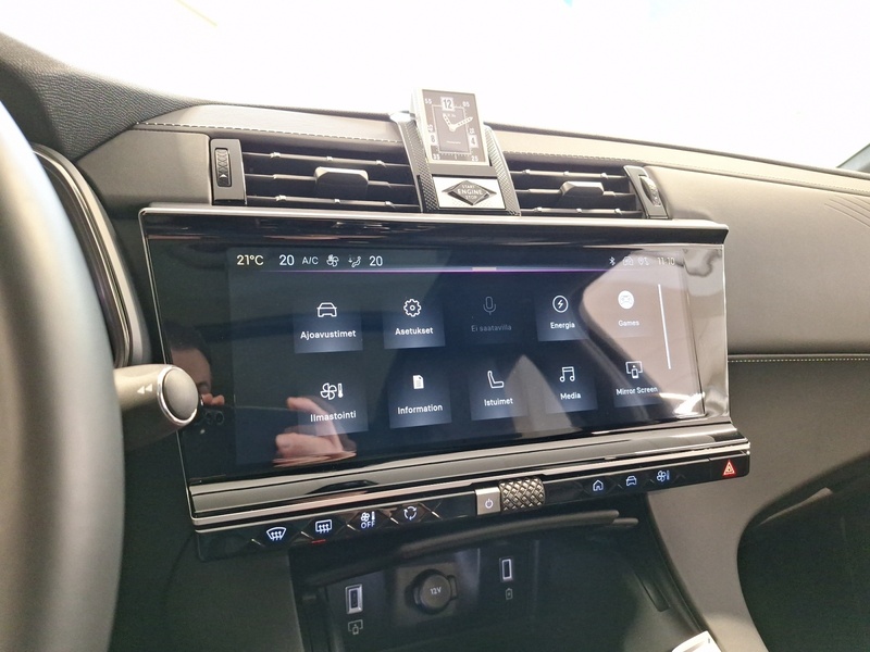 DS 7 vaihtoauto