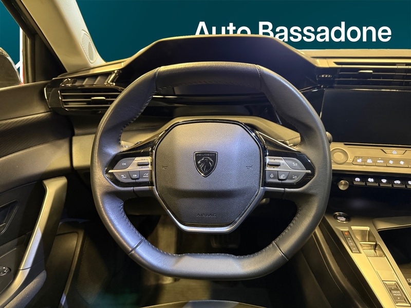 Peugeot 308 vaihtoauto