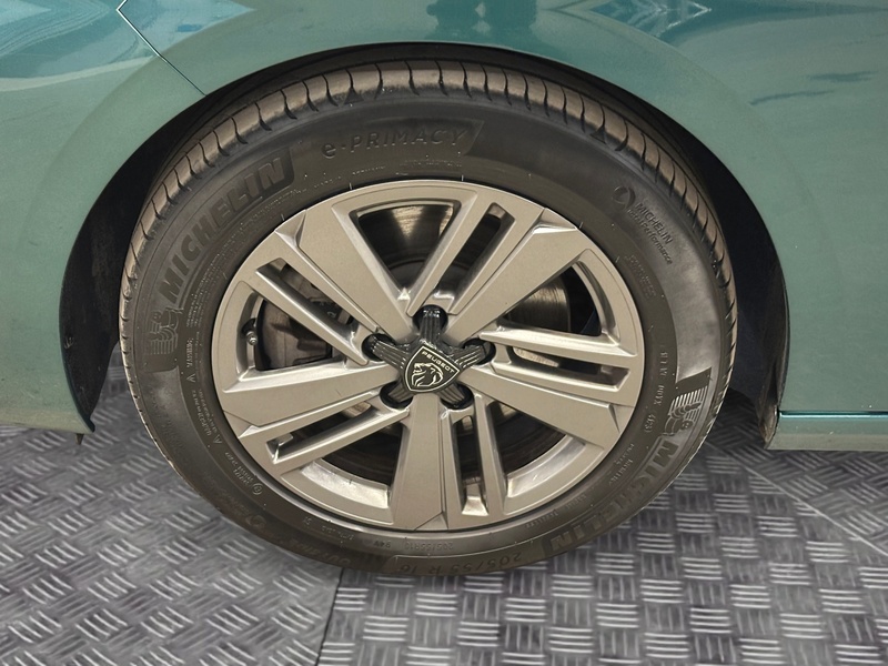 Peugeot 308 vaihtoauto