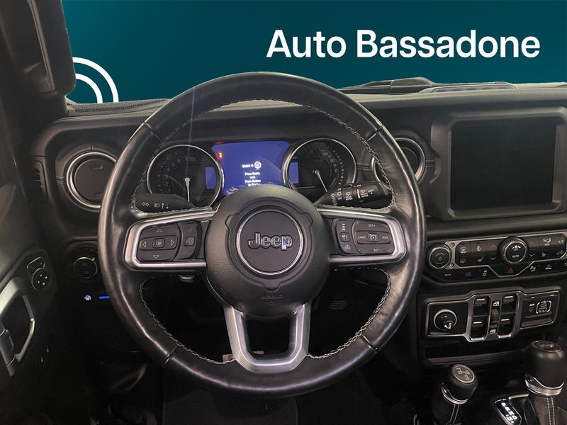 Jeep Wrangler vaihtoauto