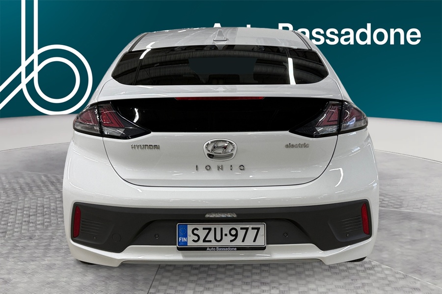Hyundai IONIQ electric vaihtoauto