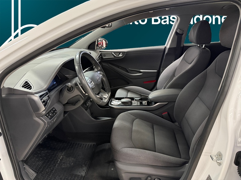 Hyundai IONIQ electric vaihtoauto