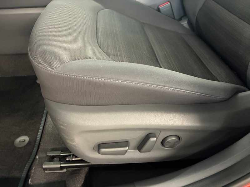 Hyundai IONIQ hybrid vaihtoauto