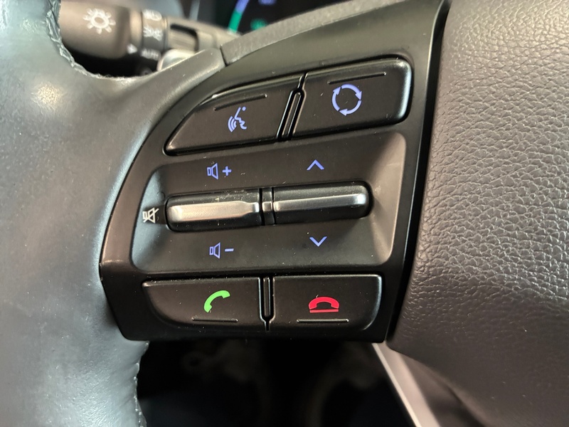 Hyundai IONIQ hybrid vaihtoauto