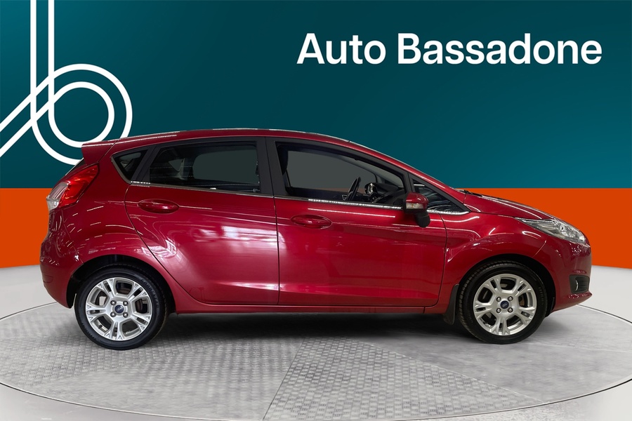 Ford Fiesta vaihtoauto