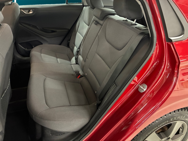 Hyundai IONIQ plug-in vaihtoauto