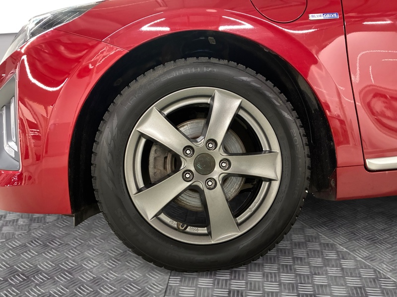 Hyundai IONIQ plug-in vaihtoauto