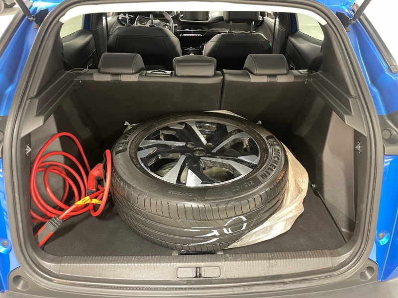 Peugeot e-2008 vaihtoauto