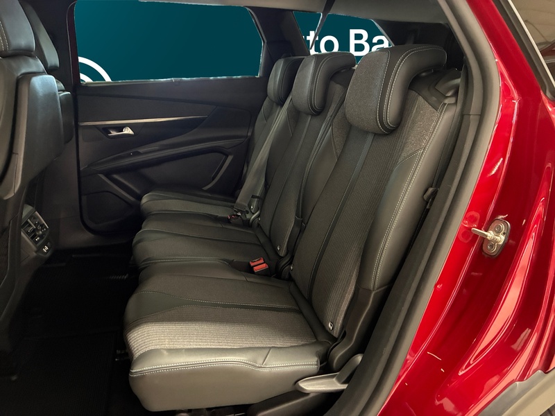 Peugeot 5008 vaihtoauto