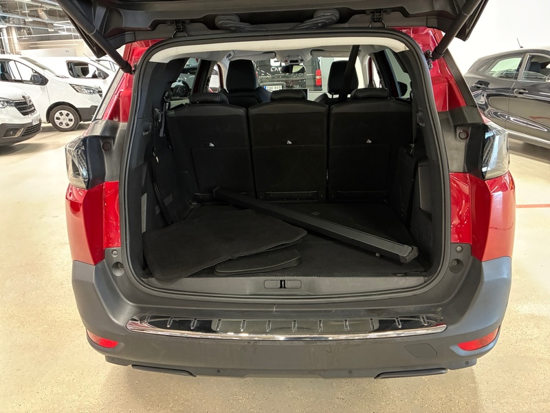 Peugeot 5008 vaihtoauto