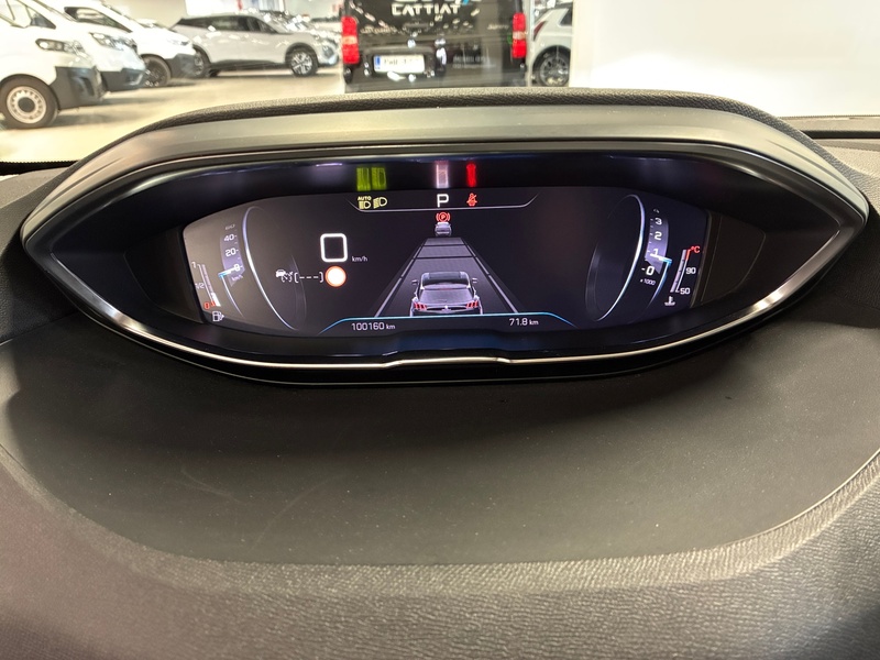 Peugeot 5008 vaihtoauto