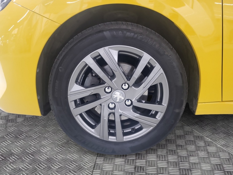 Peugeot 208 vaihtoauto