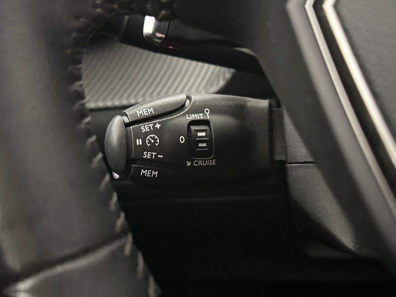 Peugeot 208 vaihtoauto