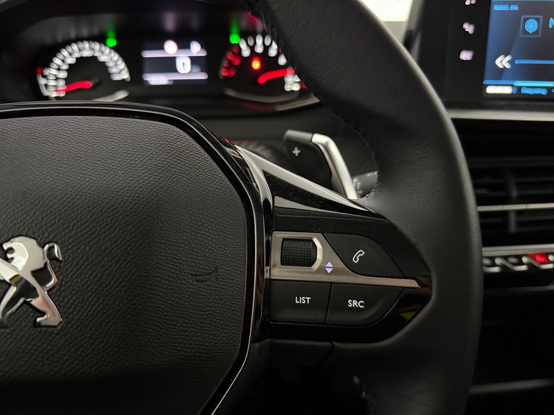 Peugeot 208 vaihtoauto