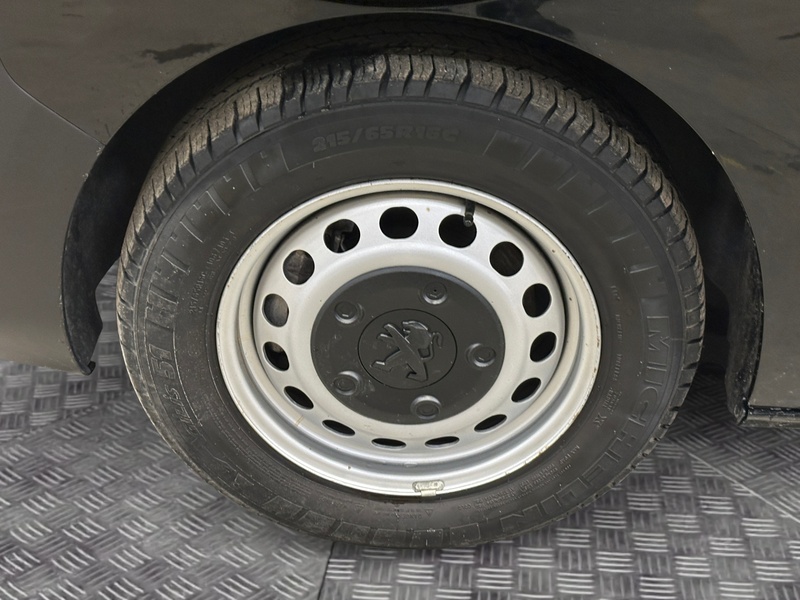 Peugeot e-Expert vaihtoauto