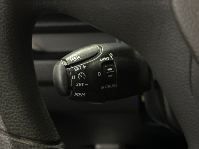 Peugeot e-Expert vaihtoauto