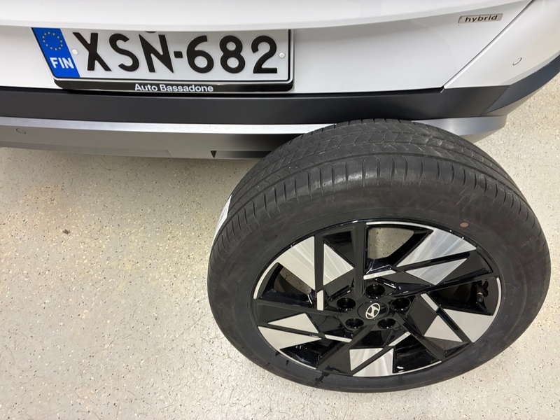 Hyundai KONA Hybrid vaihtoauto