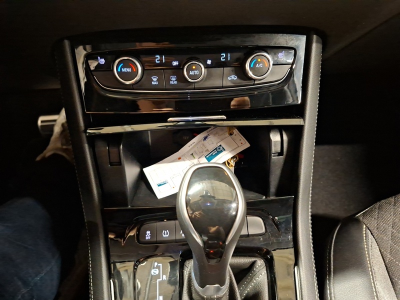 Opel Grandland X vaihtoauto