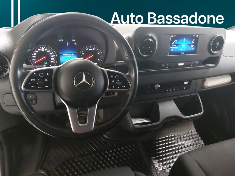 Mercedes-Benz Sprinter vaihtoauto