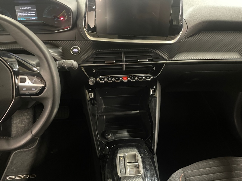 Peugeot e-208 vaihtoauto