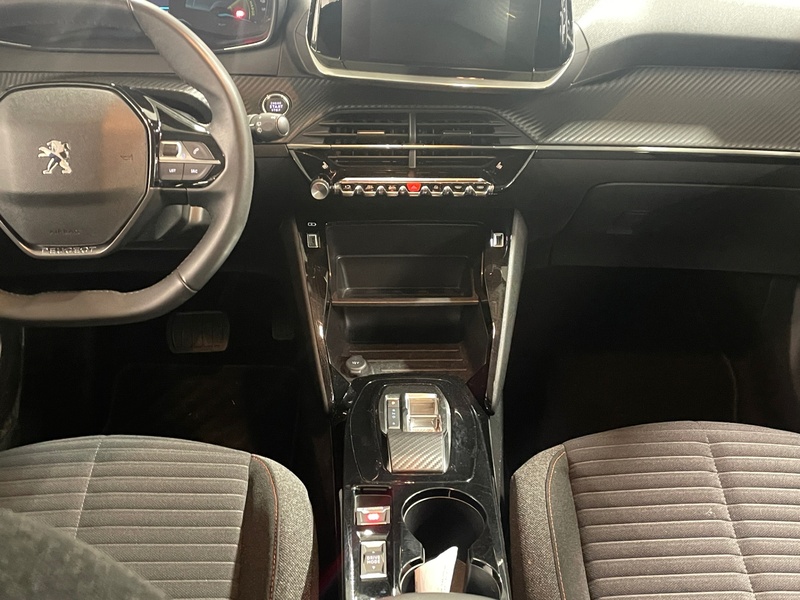 Peugeot e-2008 vaihtoauto