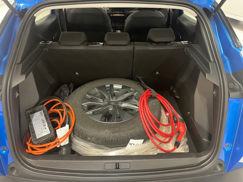 Peugeot e-2008 vaihtoauto