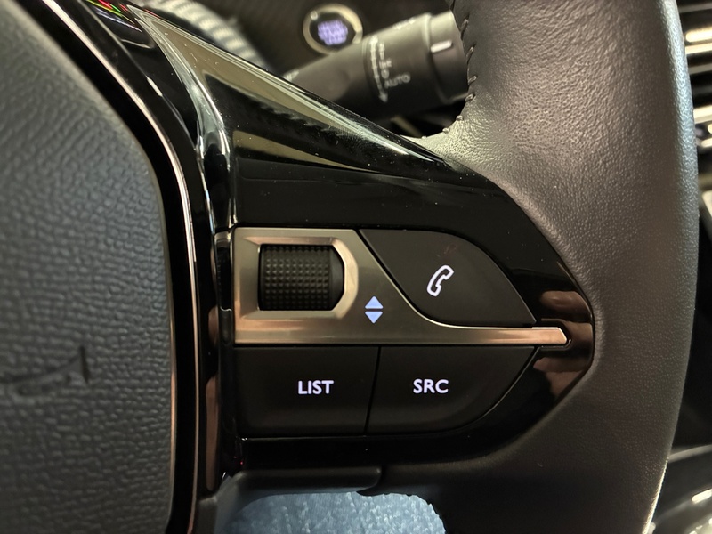 Peugeot e-208 vaihtoauto