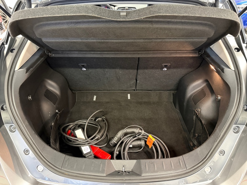 Nissan Leaf vaihtoauto