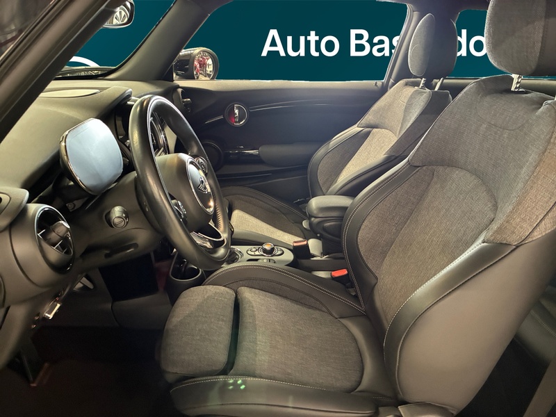 Mini Hatchback vaihtoauto