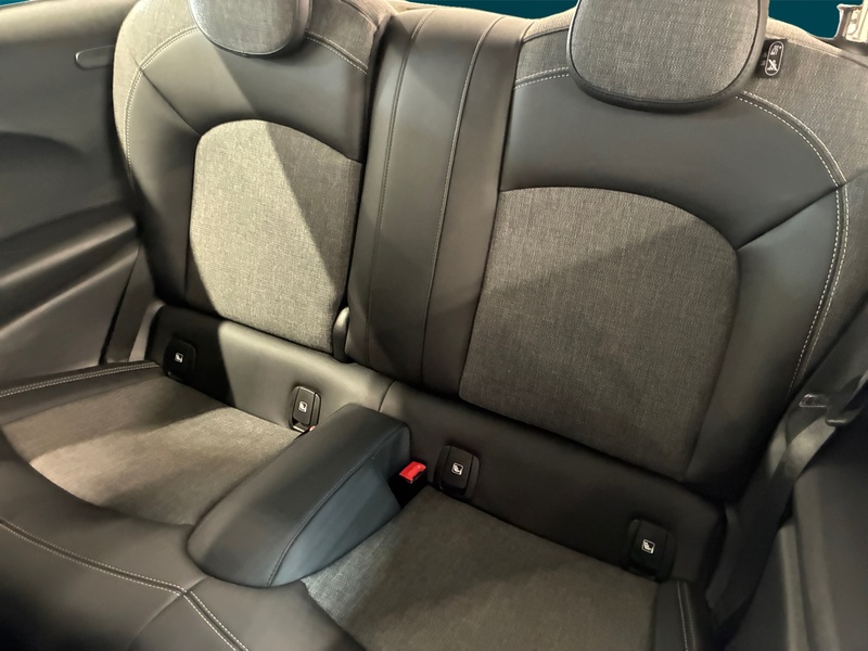 Mini Hatchback vaihtoauto